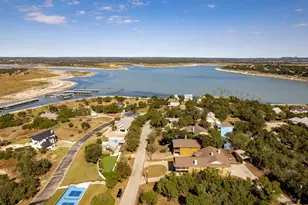 1464 Lakeside Dr W, Canyon Lake, TX 78133 - Photo 7