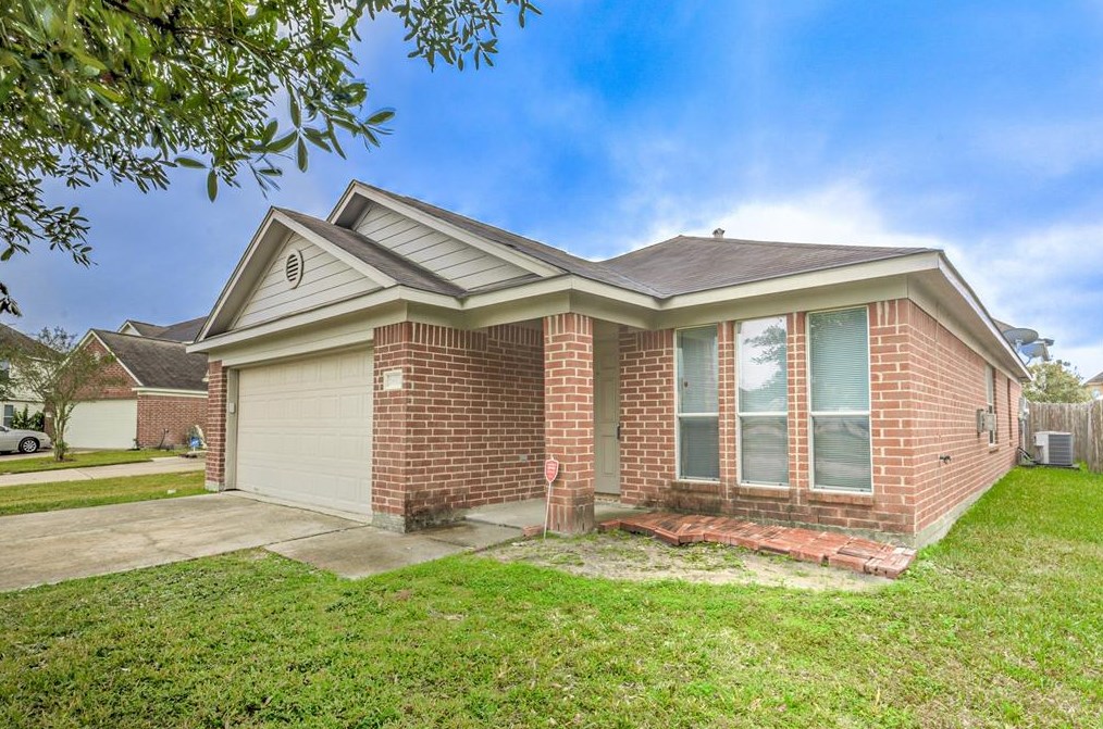 19511 Swan Valley Dr, Cypress TX  77433-2329 exterior