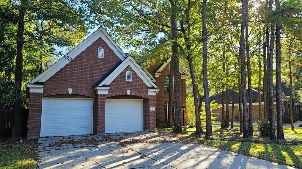 10 Whisper Wind Pl, Spring TX  77382-1038 exterior
