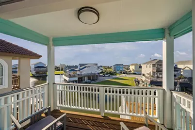 1022 Long Reach Drive, Tiki Island, TX 77554 - Photo 13