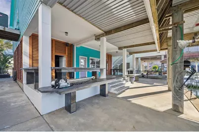 1022 Long Reach Drive, Tiki Island, TX 77554 - Photo 9