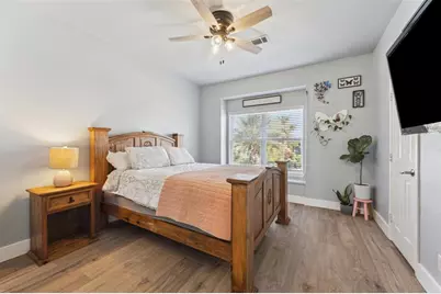 1022 Long Reach Drive, Tiki Island, TX 77554 - Photo 11