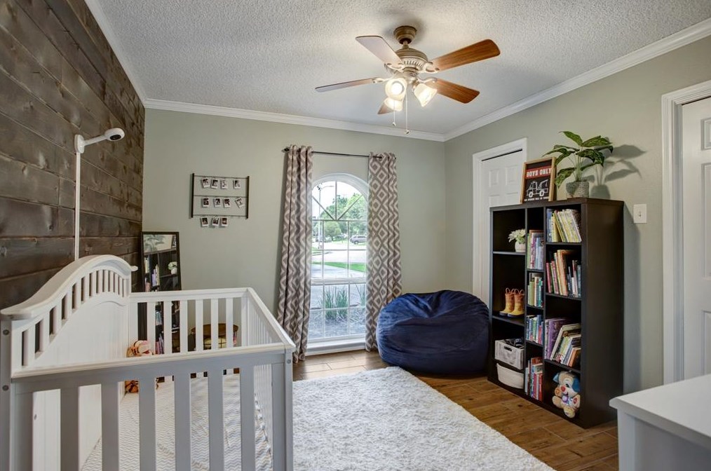 858 Silverpines Rd, Houston TX  77062-5614 exterior