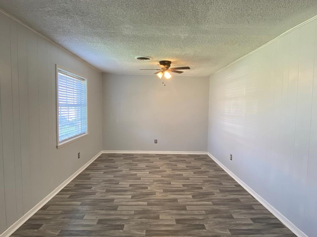 519 Magnolia Ave, Crosby TX  77532-2659 exterior