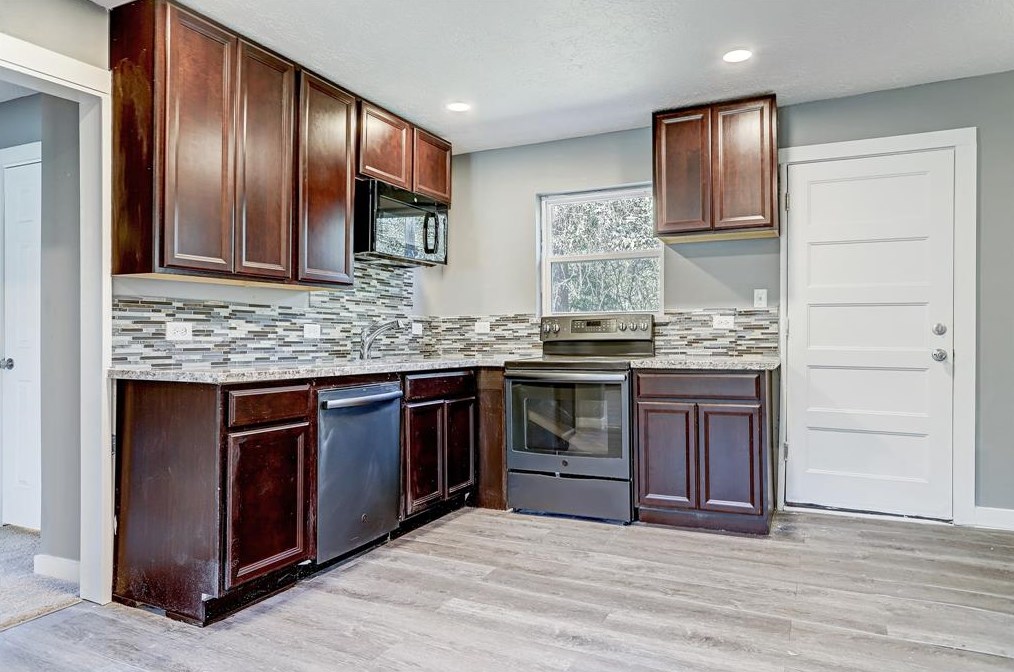 6235 Rolland St, Houston TX  77091-3815 exterior