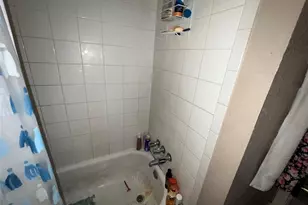 6026 Glenhurst Dr, Houston, TX 77033 - Photo 5