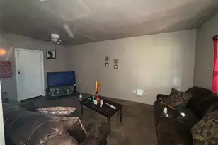 6026 Glenhurst Dr, Houston, TX 77033 - Photo 11