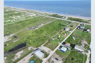 2215 Highway 87, Gilchrist, TX 77617 - Photo 7