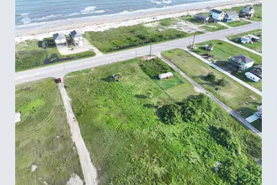 2215 Highway 87, Gilchrist, TX 77617 - Photo 9