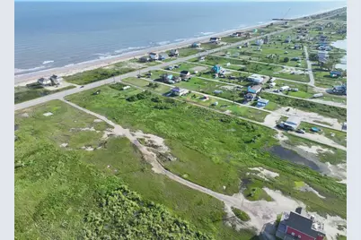 2215 Highway 87, Gilchrist, TX 77617 - Photo 5