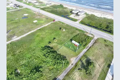 2215 Highway 87, Gilchrist, TX 77617 - Photo 11