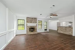 1003 Romaine Ln, Houston, TX 77090 - Photo 9