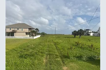 46 Deets Road, Galveston, TX 77554 - Photo 5