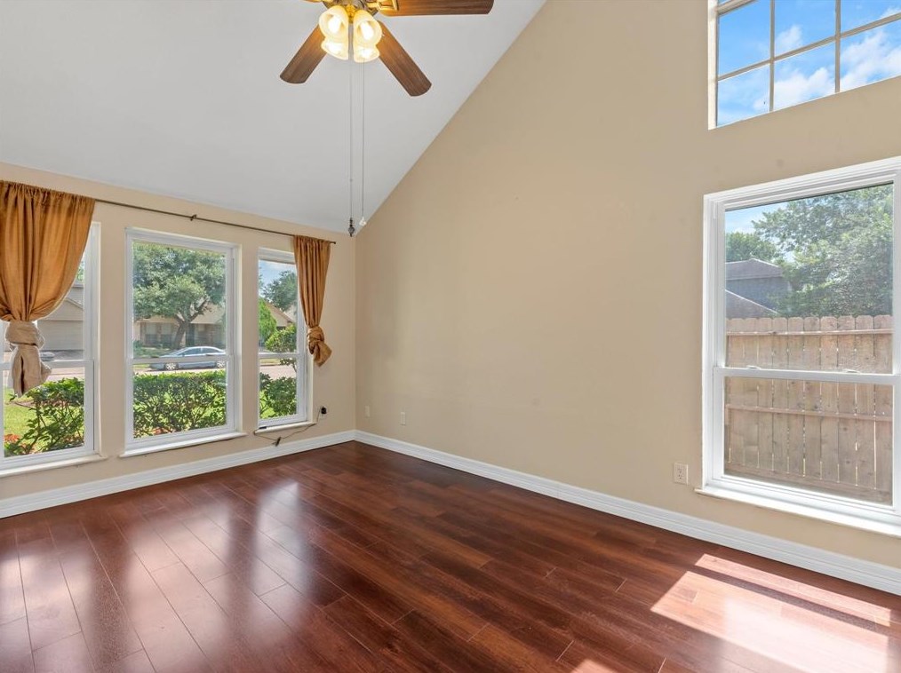 6003 Santa Christi Dr, Houston TX  77053-5065 exterior