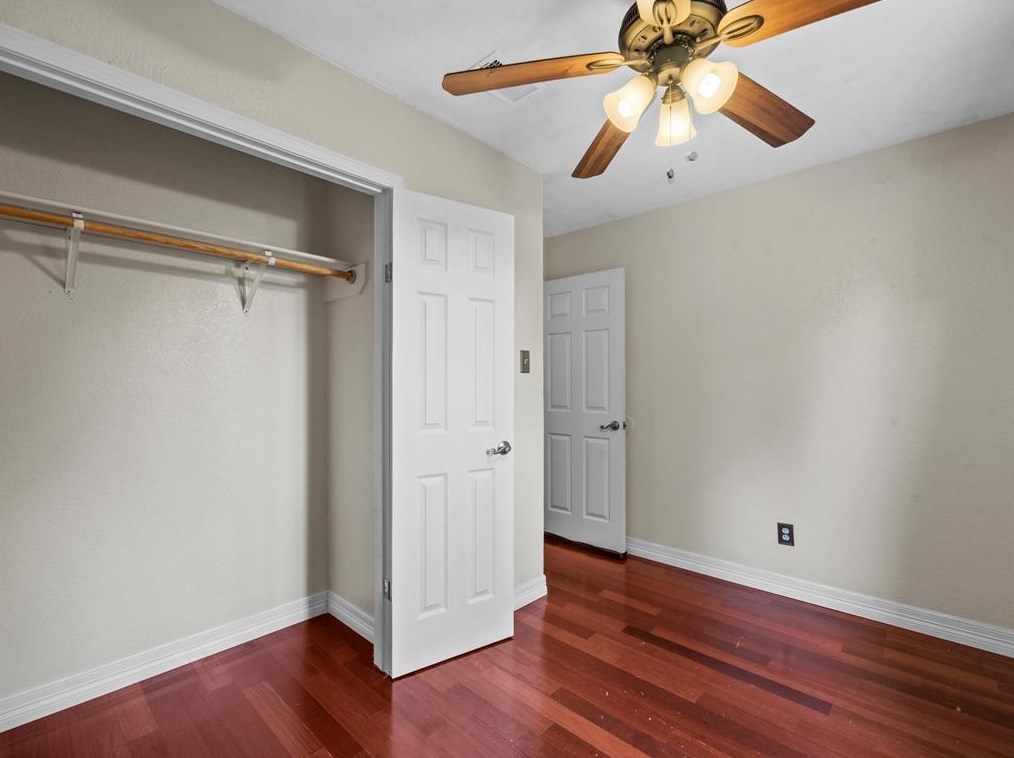 6003 Santa Christi Dr, Houston TX  77053-5065 exterior