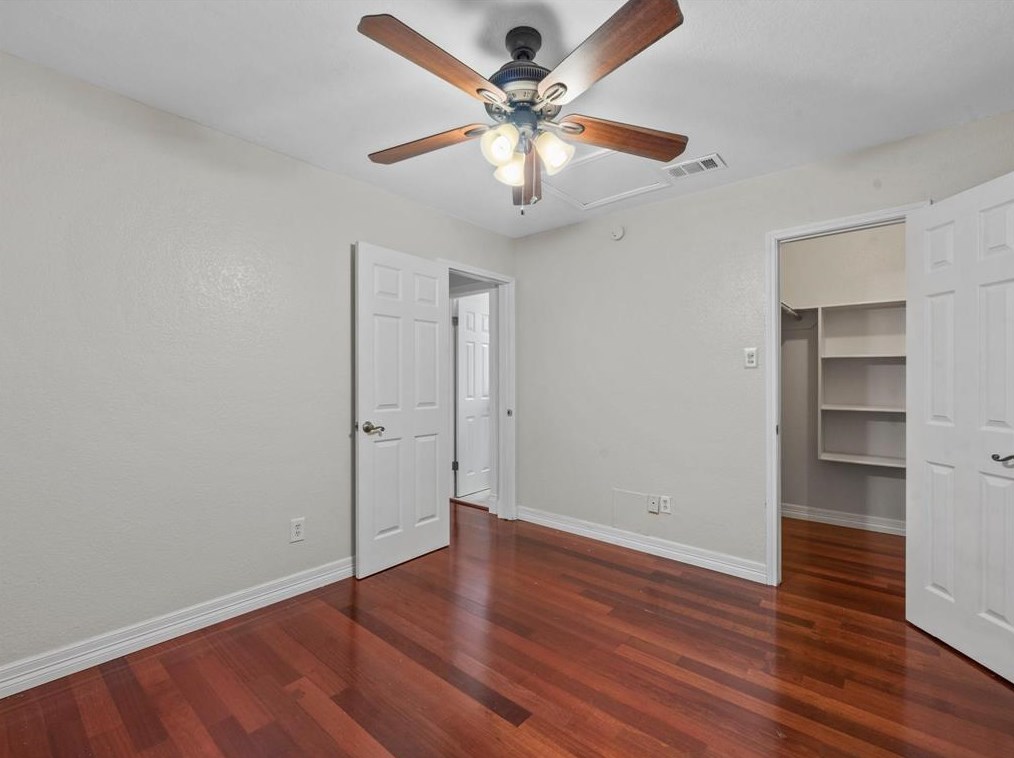 6003 Santa Christi Dr, Houston TX  77053-5065 exterior