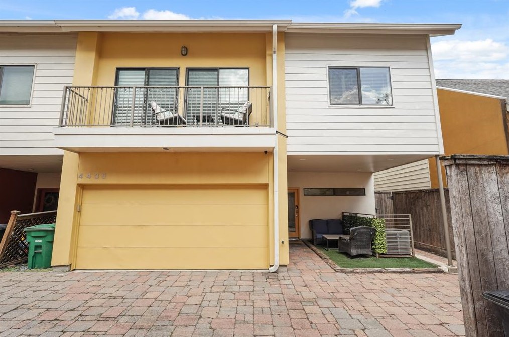 4435 Eigel St, Houston TX  77007-3522 exterior