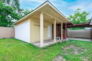 5422 Rapido Rd, Houston, TX 77033 - Photo 19