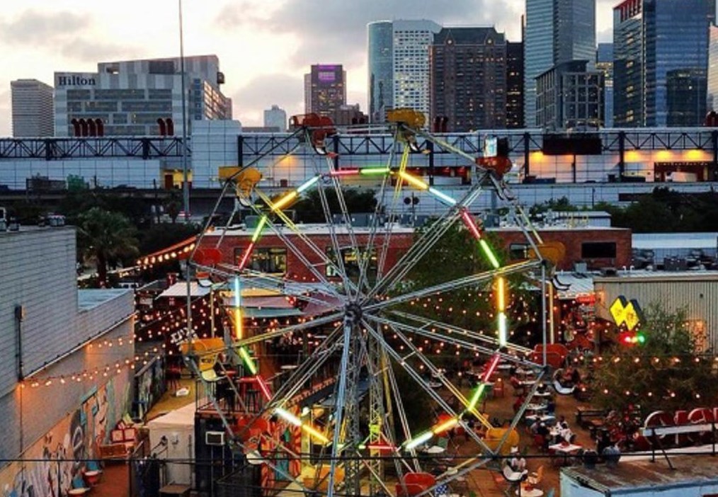 2304 Live Oak St, Houston TX  77004-1410 exterior