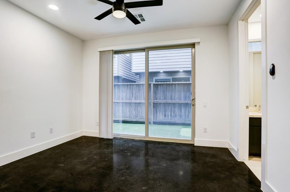 2344 Commerce St, Houston TX  77003-1537 exterior