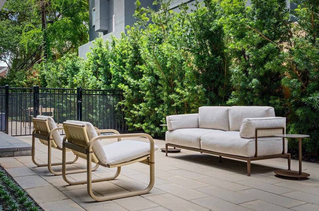 2710 Steel St, Houston TX  77098-1225 exterior