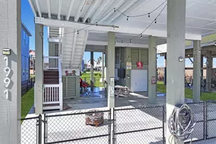 1991 Royalville Ct, Port Bolivar, TX 77650 - Photo 9