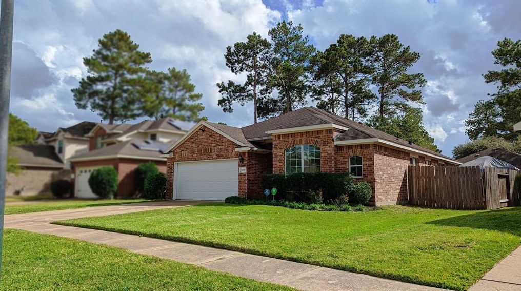 16119 Stablepoint Ln, Cypress TX  77429-3961 exterior