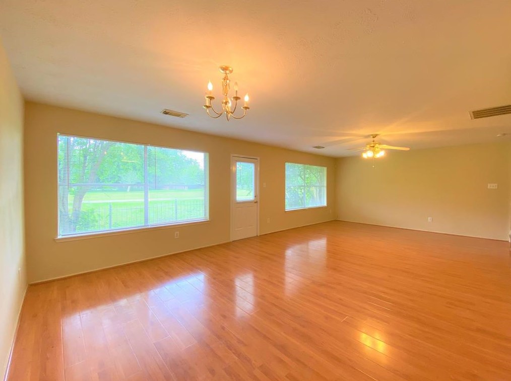 8026 Golf Green Cir, Houston TX  77036-4051 exterior