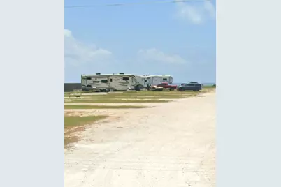 672 Highway 87, Gilchrist, TX 77617 - Photo 9