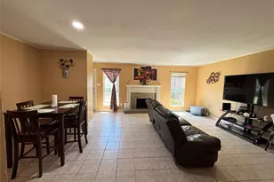 11847 Algonquin Dr, Houston, TX 77089 - Photo 3