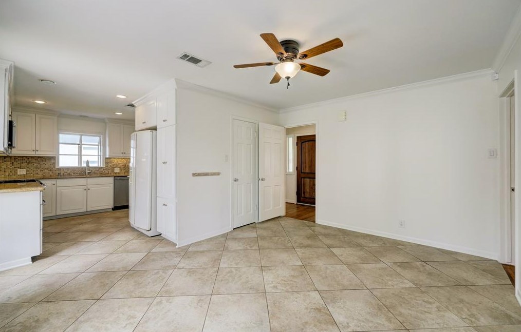 9809 Cedardale, Houston TX  77055-6026 exterior