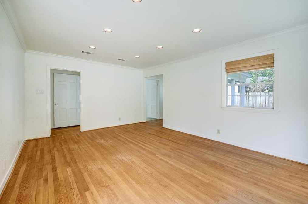 9809 Cedardale, Houston TX  77055-6026 exterior