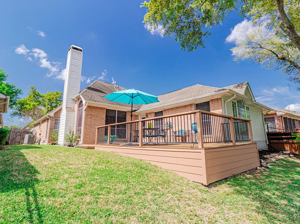 1112 Spinnaker Way, Sugar Land TX 77498-5601 exterior