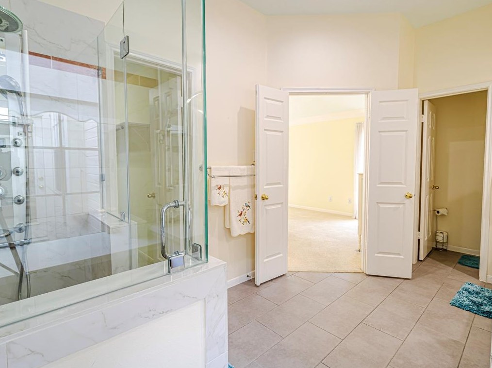 1112 Spinnaker Way, Sugar Land TX 77498-5601 exterior