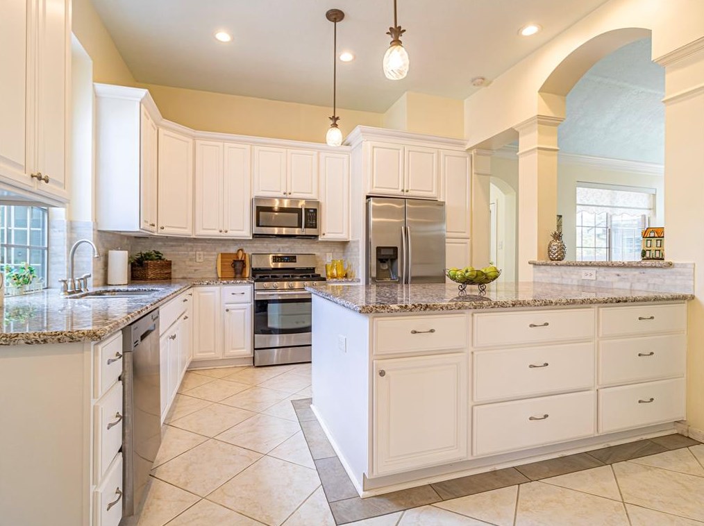 1112 Spinnaker Way, Sugar Land TX 77498-5601 exterior