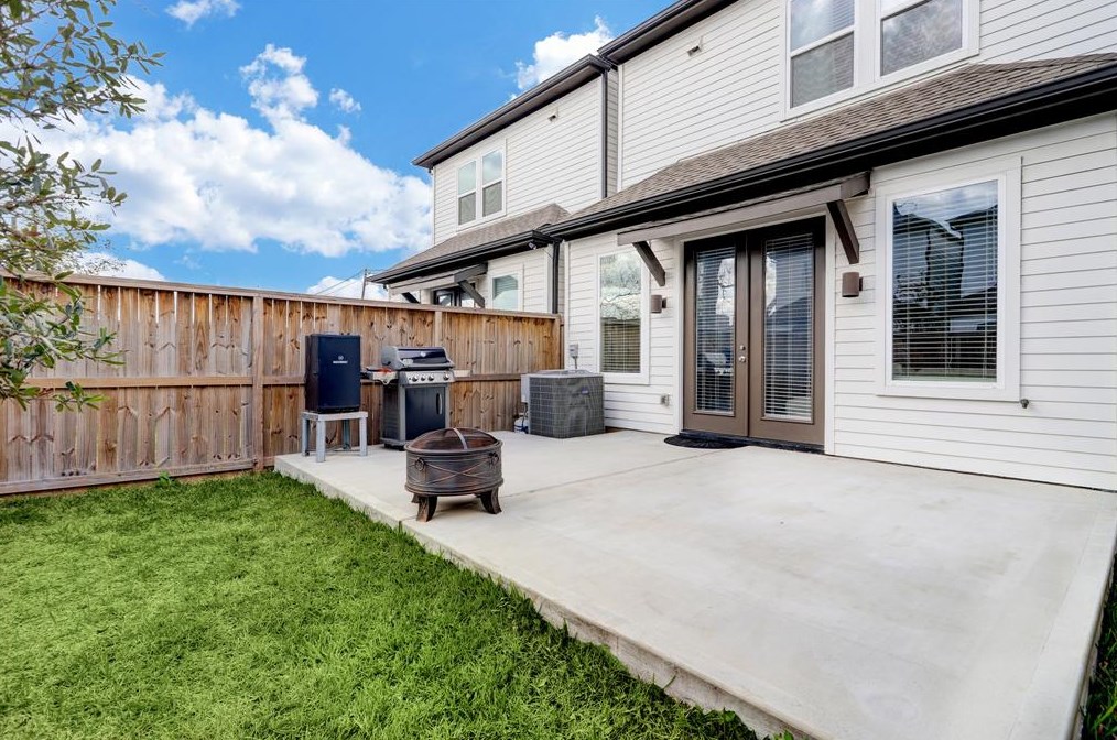 4202 Gillespie St, Houston TX  77020-6365 exterior