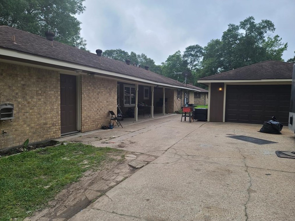 23114 Laura, Roman Forest TX  77357-7574 exterior