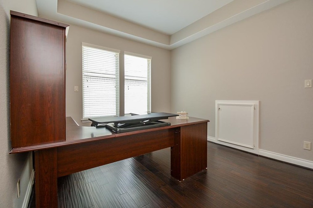 4607 Hickory Branch Ln, Sugar Land TX 77479 exterior