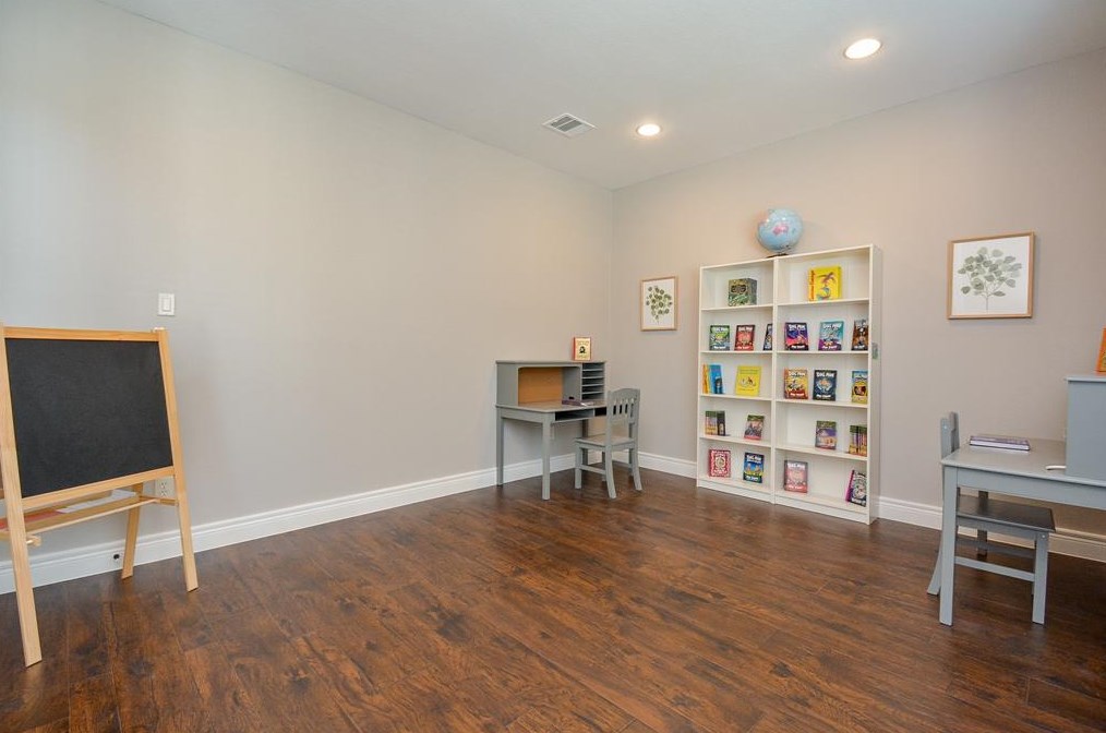 4607 Hickory Branch Ln, Sugar Land TX 77479 exterior