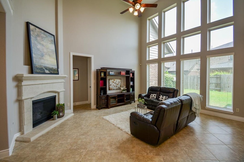 4607 Hickory Branch Ln, Sugar Land TX 77479 exterior