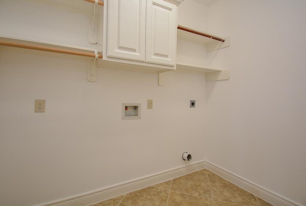 4607 Hickory Branch Ln, Sugar Land TX 77479 exterior