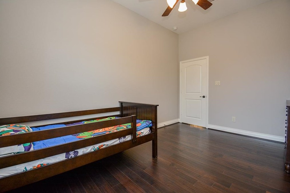 4607 Hickory Branch Ln, Sugar Land TX 77479 exterior