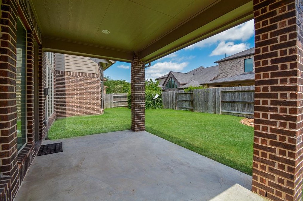 4607 Hickory Branch Ln, Sugar Land TX 77479 exterior