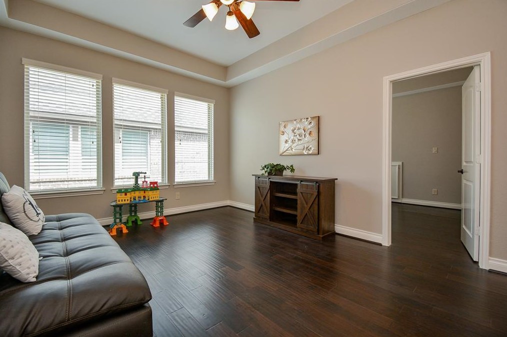 4607 Hickory Branch Ln, Sugar Land TX 77479 exterior