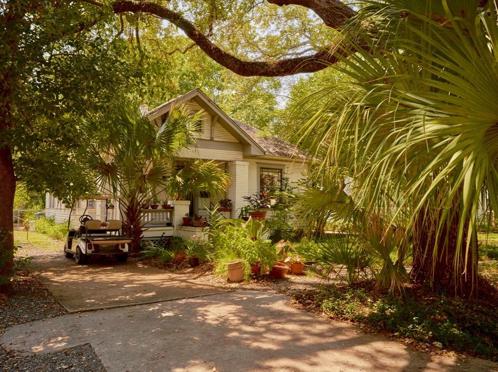 1231 Arlington St, Houston TX  77008-7051 exterior