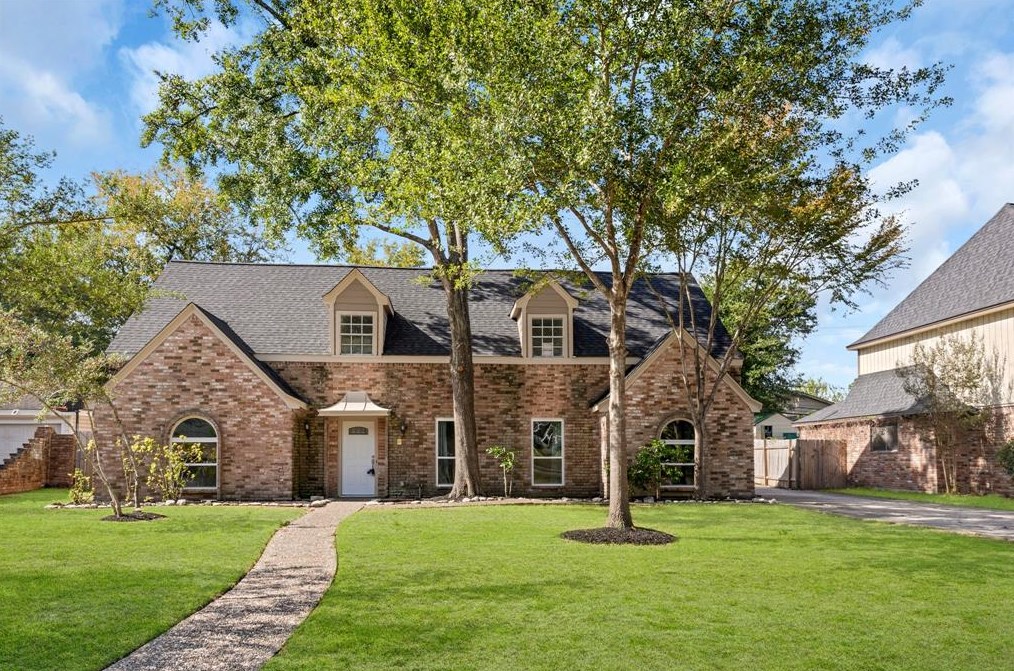 17211 Rolling Creek Dr, Houston TX  77090-2423 exterior