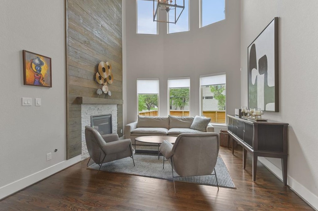 4955 Valkeith Dr, Houston TX  77096-4234 exterior