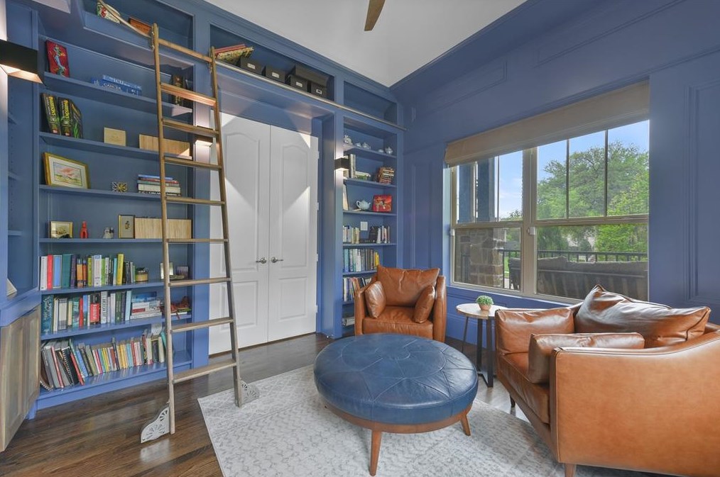 4955 Valkeith Dr, Houston TX  77096-4234 exterior