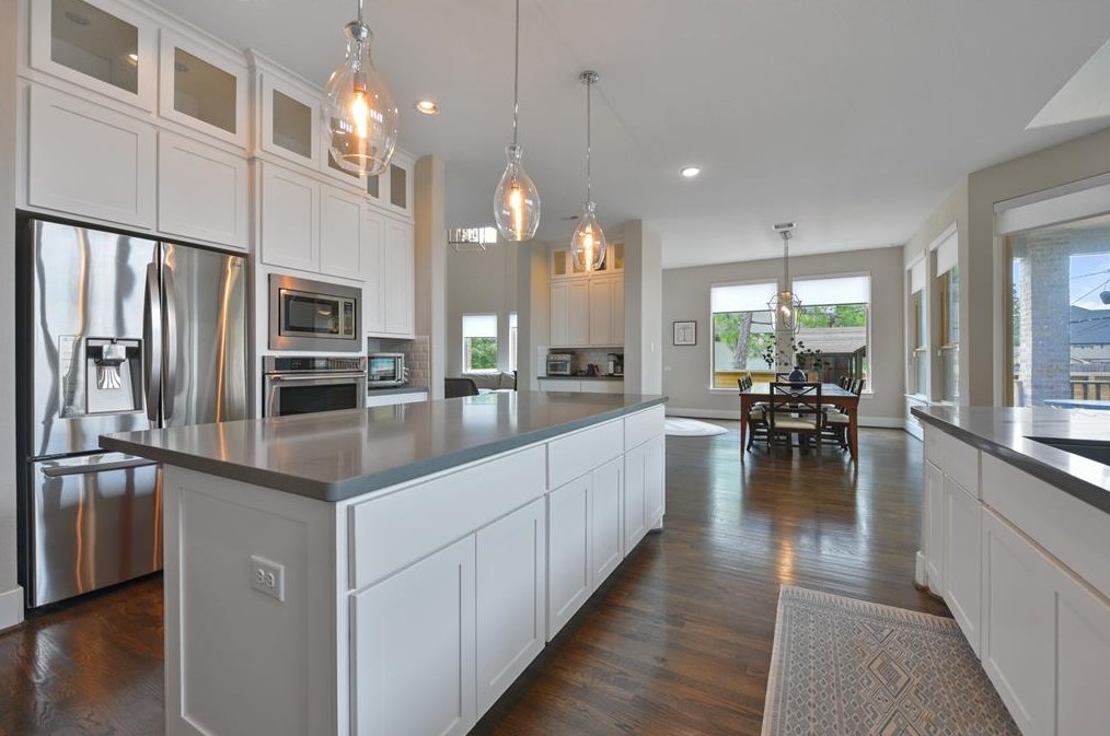 4955 Valkeith Dr, Houston TX  77096-4234 exterior