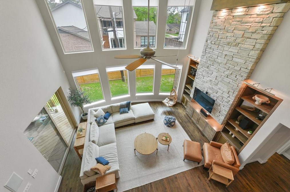 4955 Valkeith Dr, Houston TX  77096-4234 exterior